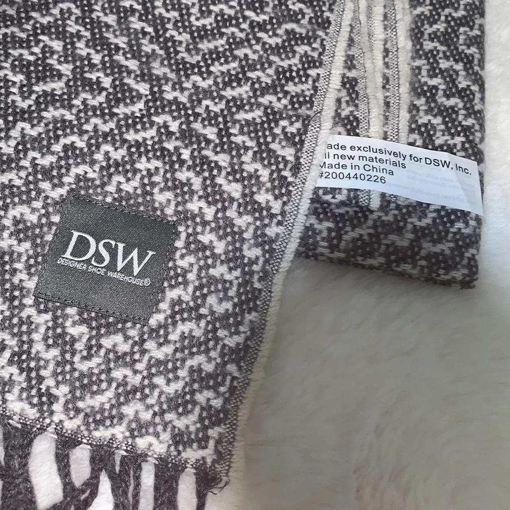 DSW Blanket Scarf, 60” x 50”